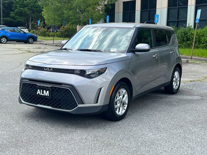 Used 2023 Kia Soul LX w/ LX Technology Package