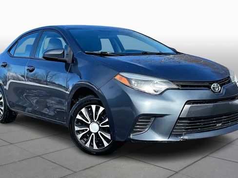 Used 2016 Toyota Corolla LE image 3