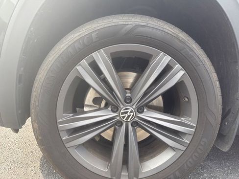 Used 2021 Volkswagen Atlas SE image 5