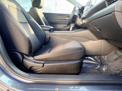 Used 2024 Nissan Altima 2.5 SV image 21