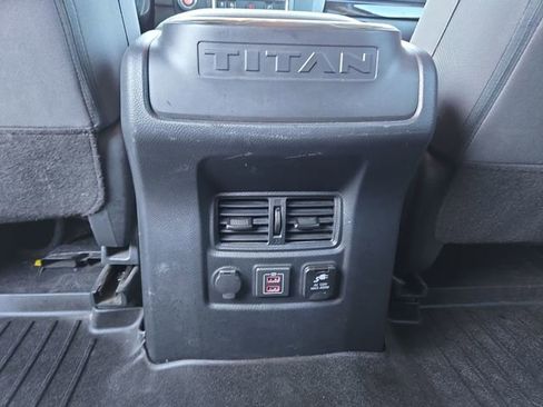 Used 2024 Nissan Titan SV w/ SV Convenience Package AWD/4WD image 32