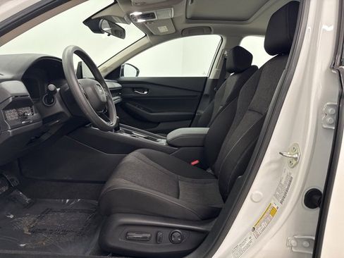 Certified 2025 Honda Accord SE image 14