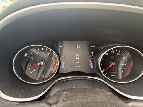 Used 2019 Jeep Compass Latitude FWD image 25