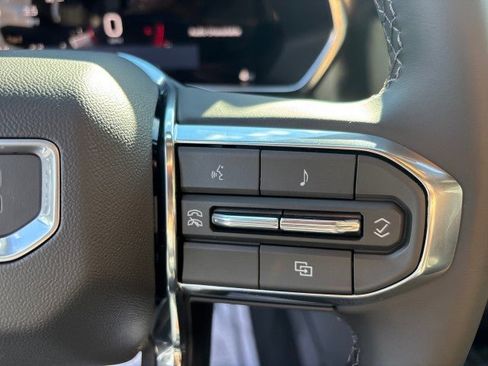 New 2026 GMC Canyon Elevation w/ Convenience Package image 19