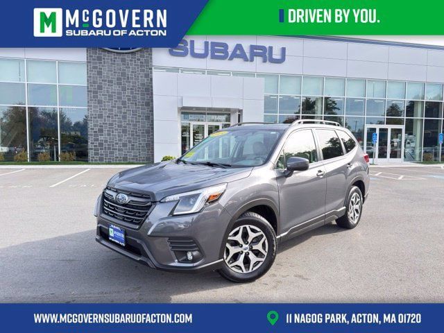 Used 2024 Subaru Forester Premium AWD/4WD image 1