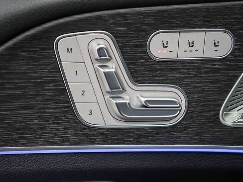 Used 2025 Mercedes-Benz GLS 450 4MATIC image 24