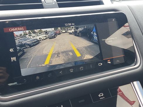 Used 2019 Land Rover Range Rover Sport HSE image 24