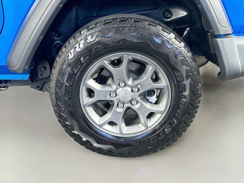 Used 2021 Jeep Wrangler Sport AWD/4WD image 31