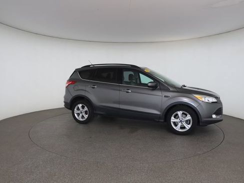 Used 2014 Ford Escape SE w/ Equipment Group 201A FWD image 25