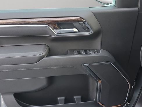 New 2026 GMC Sierra 1500 Elevation image 25