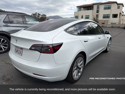 Used 2023 Tesla Model 3 Standard Range image 5