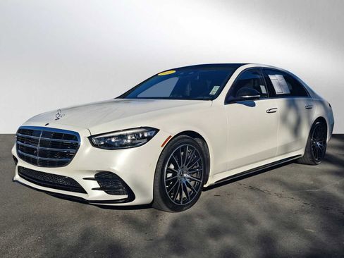 Certified 2022 Mercedes-Benz S 500 4MATIC image 7