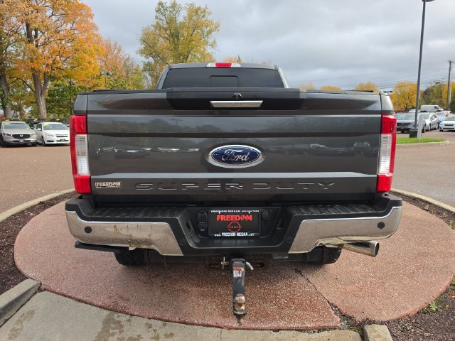 Used 2019 Ford F250 XLT w/ XLT Premium Package AWD/4WD image 4