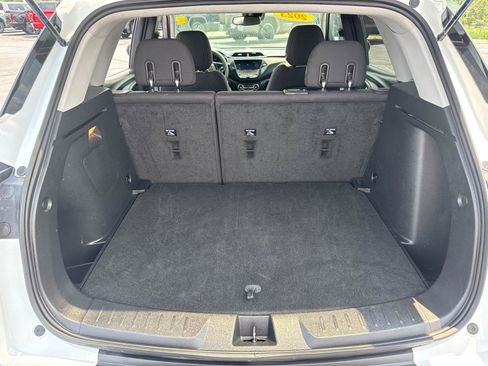 Used 2023 Chevrolet TrailBlazer LT w/ Convenience Package FWD image 8