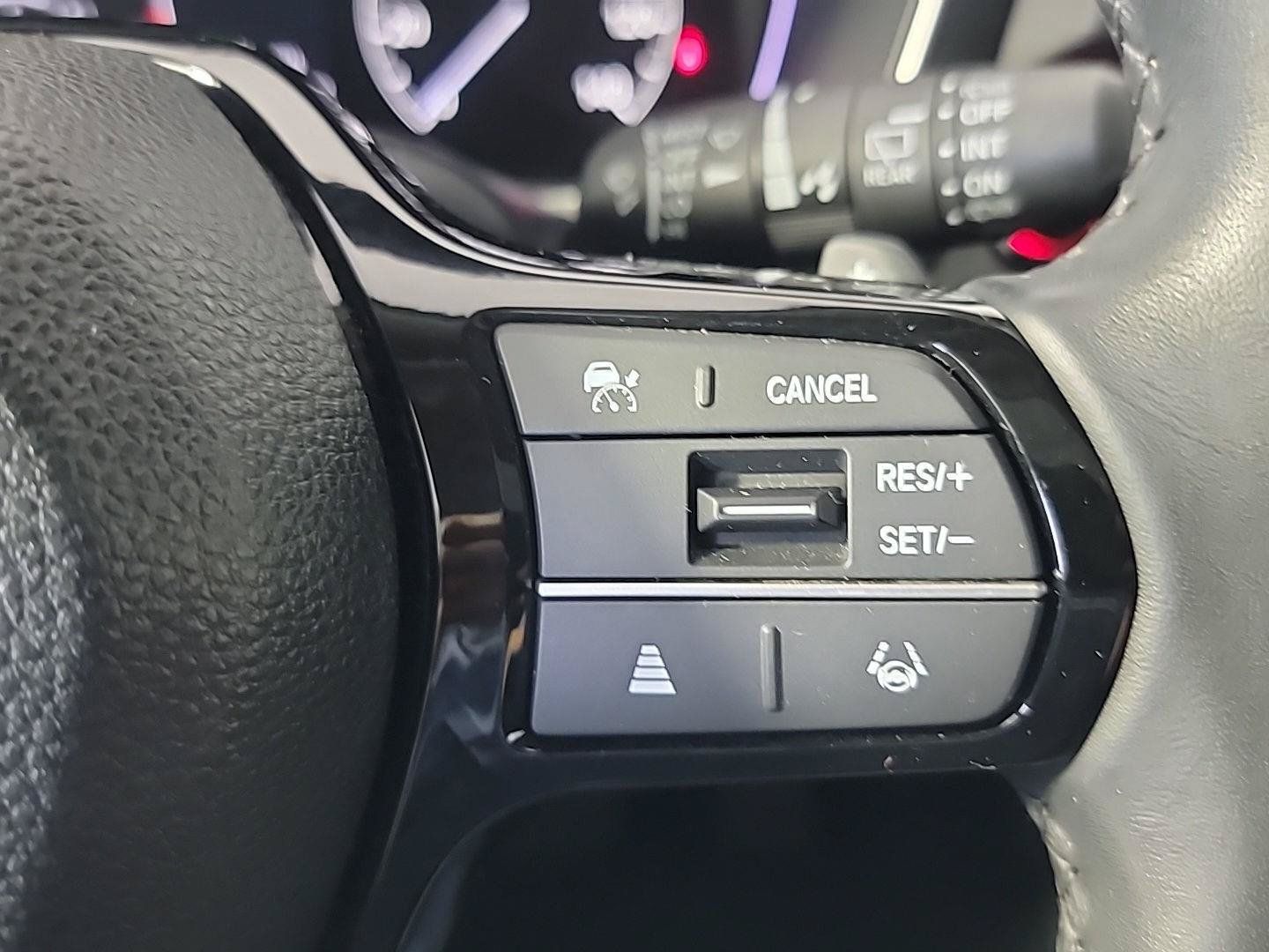 Certified 2024 Honda Pilot Touring image 24