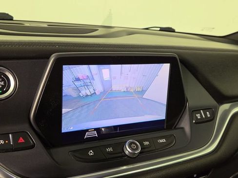 Used 2020 Chevrolet Blazer LT FWD image 19