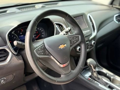 Used 2023 Chevrolet Equinox LT FWD image 9