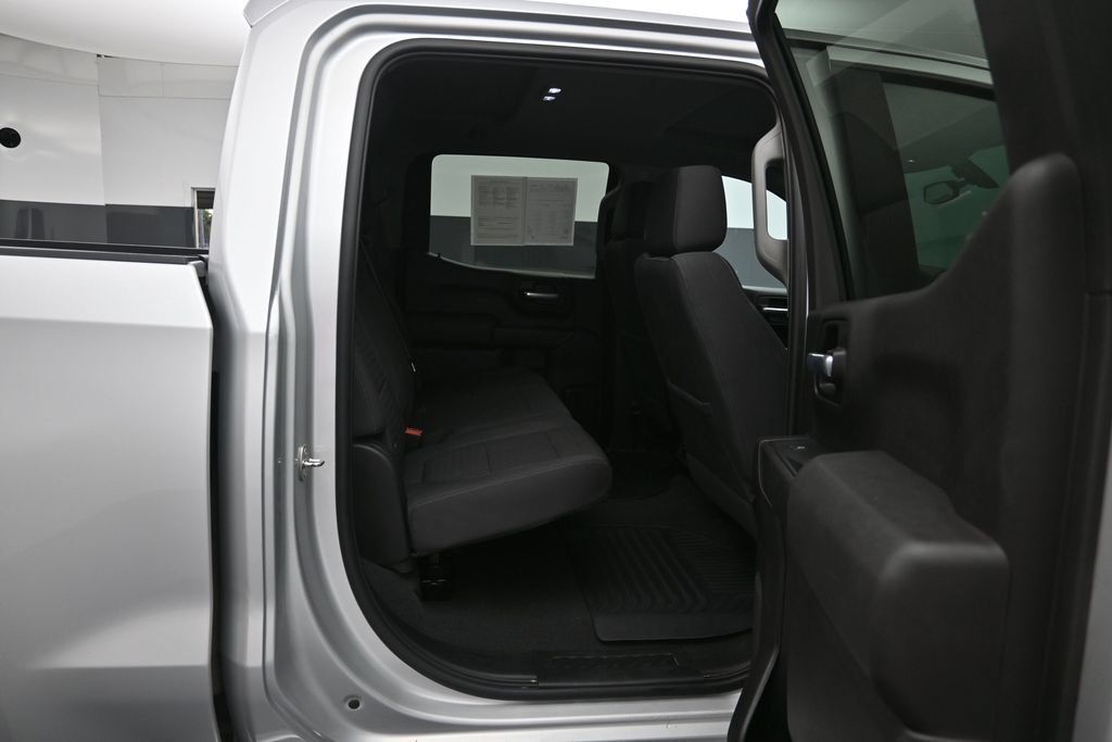 Certified 2021 Chevrolet Silverado 1500 LT AWD/4WD image 25