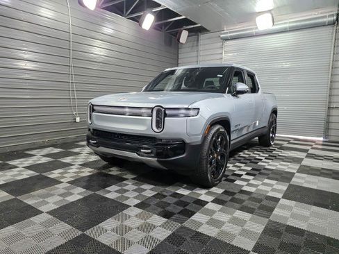 Used 2025 Rivian R1T Adventure image 49