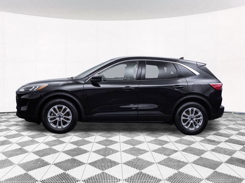 Used 2020 Ford Escape SE image 7