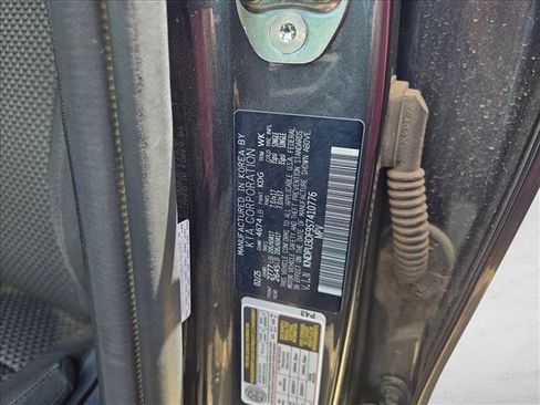 Used 2025 Kia Sportage LX image 17