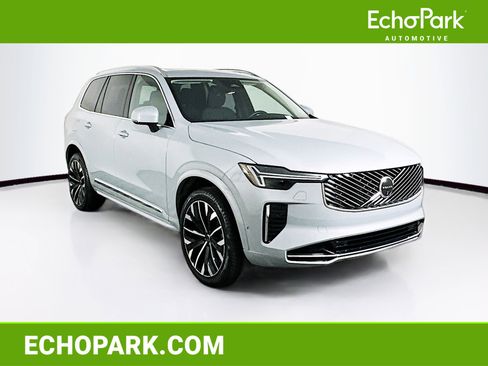 Used 2025 Volvo XC90 B6 Plus image 1