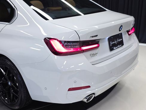 Used 2025 BMW 330i xDrive Sedan w/ Premium Package AWD/4WD image 56