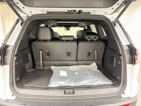 New 2026 GMC Acadia Elevation w/ Black Edition image 5