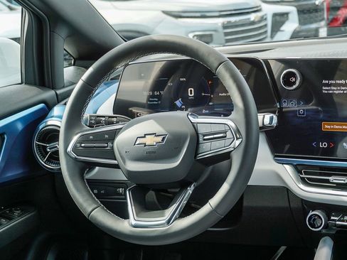 New 2026 Chevrolet Equinox EV LT image 16