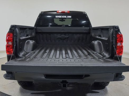 Used 2019 Chevrolet Silverado 1500 LT w/ All Star Edition image 14