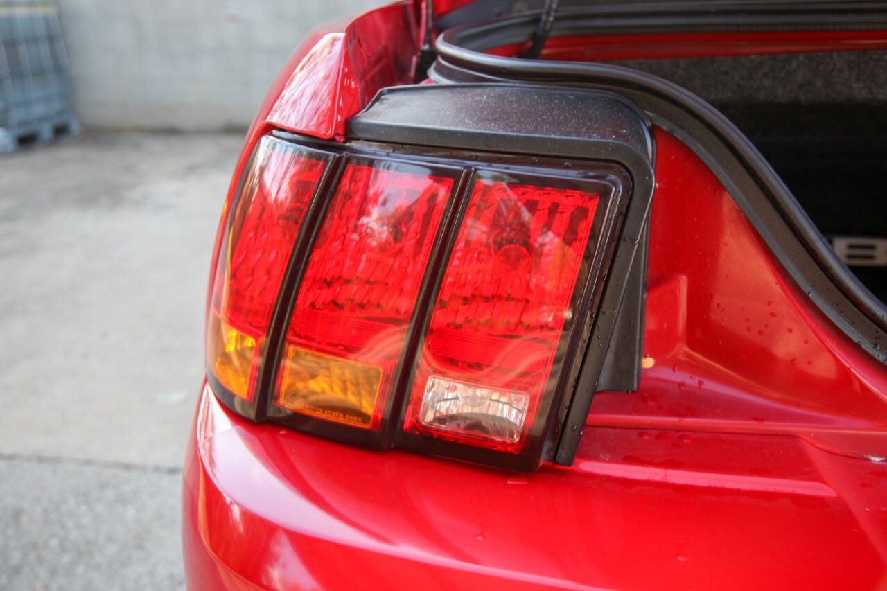 Used 1999 Ford Mustang Cobra RWD image 47