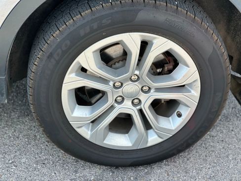 Used 2020 Land Rover Discovery Sport S image 25