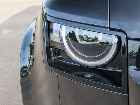 New 2026 Land Rover Defender 110 X-Dynamic SE image 15