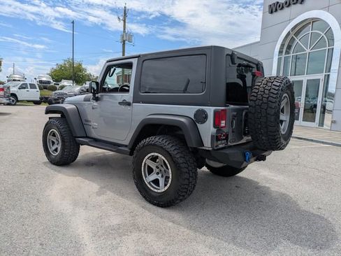 Used 2018 Jeep Wrangler Sport AWD/4WD image 6