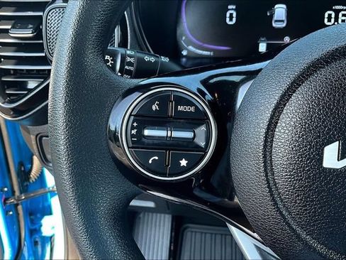 Certified 2025 Kia Soul S FWD image 10