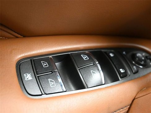 Used 2022 INFINITI QX80 Sensory w/ All-Season Package image 34