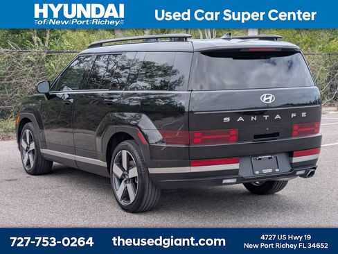 Used 2024 Hyundai Santa Fe Limited image 3