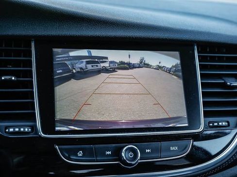 Used 2018 Buick Encore Preferred image 27