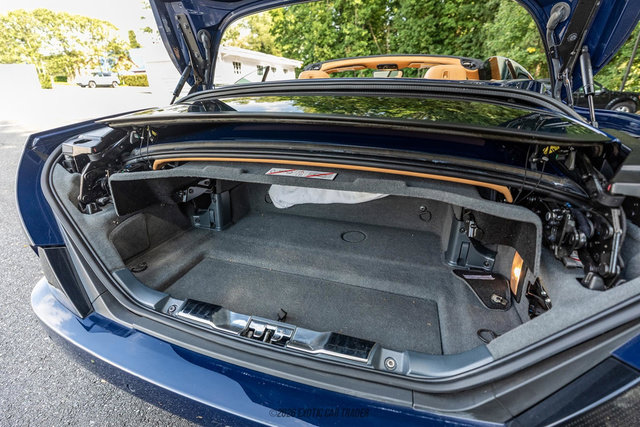 Used 2012 Ferrari California RWD image 82