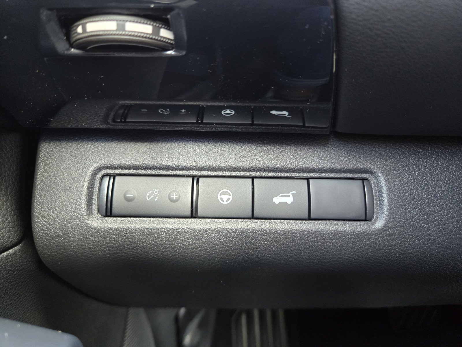 New 2026 Nissan Pathfinder SV AWD/4WD image 15