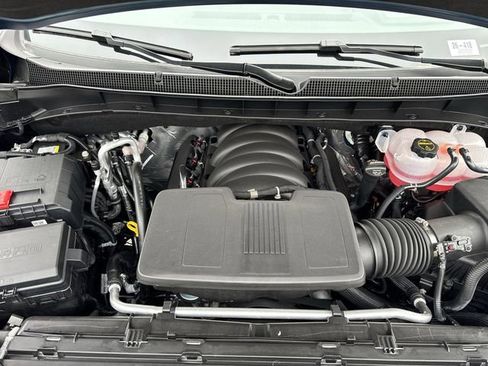 New 2026 Chevrolet Suburban Premier AWD/4WD image 33