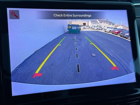 Used 2023 Jeep Grand Cherokee Limited image 28