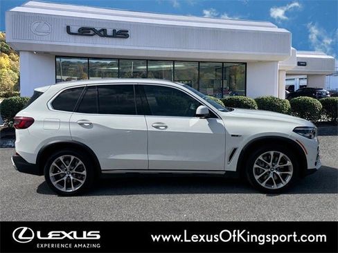 Used 2022 BMW X5 xDrive45e image 6