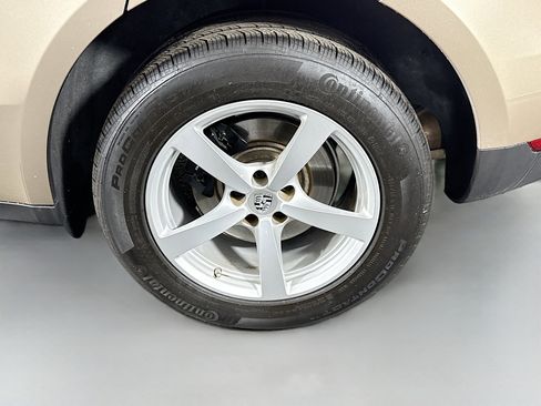 Used 2018 Porsche Macan image 36