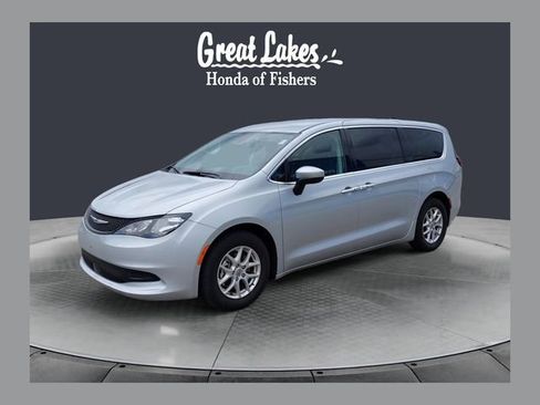 Used 2023 Chrysler Voyager LX FWD image 1