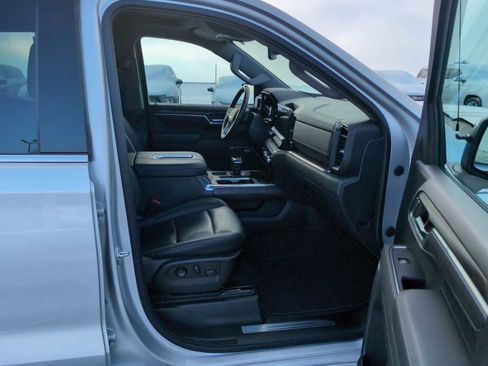 Used 2022 GMC Sierra 1500 SLT w/ SLT Premium Package image 35