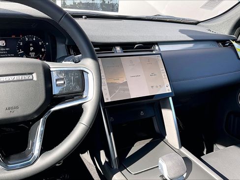 New 2026 Land Rover Discovery Sport Landmark AWD/4WD image 7
