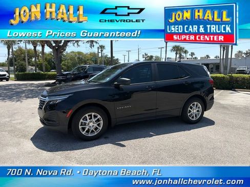 Used 2023 Chevrolet Equinox LS w/ Driver Confidence II Package FWD image 3