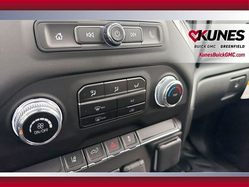 New 2025 GMC Sierra 3500 Pro AWD/4WD image 32
