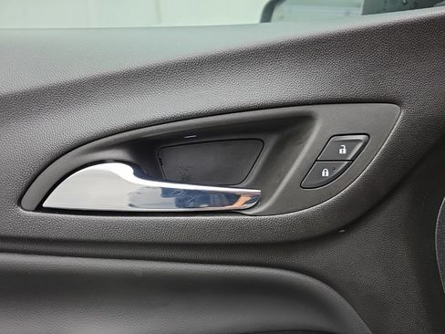 Used 2022 Chevrolet Equinox Premier AWD/4WD image 22